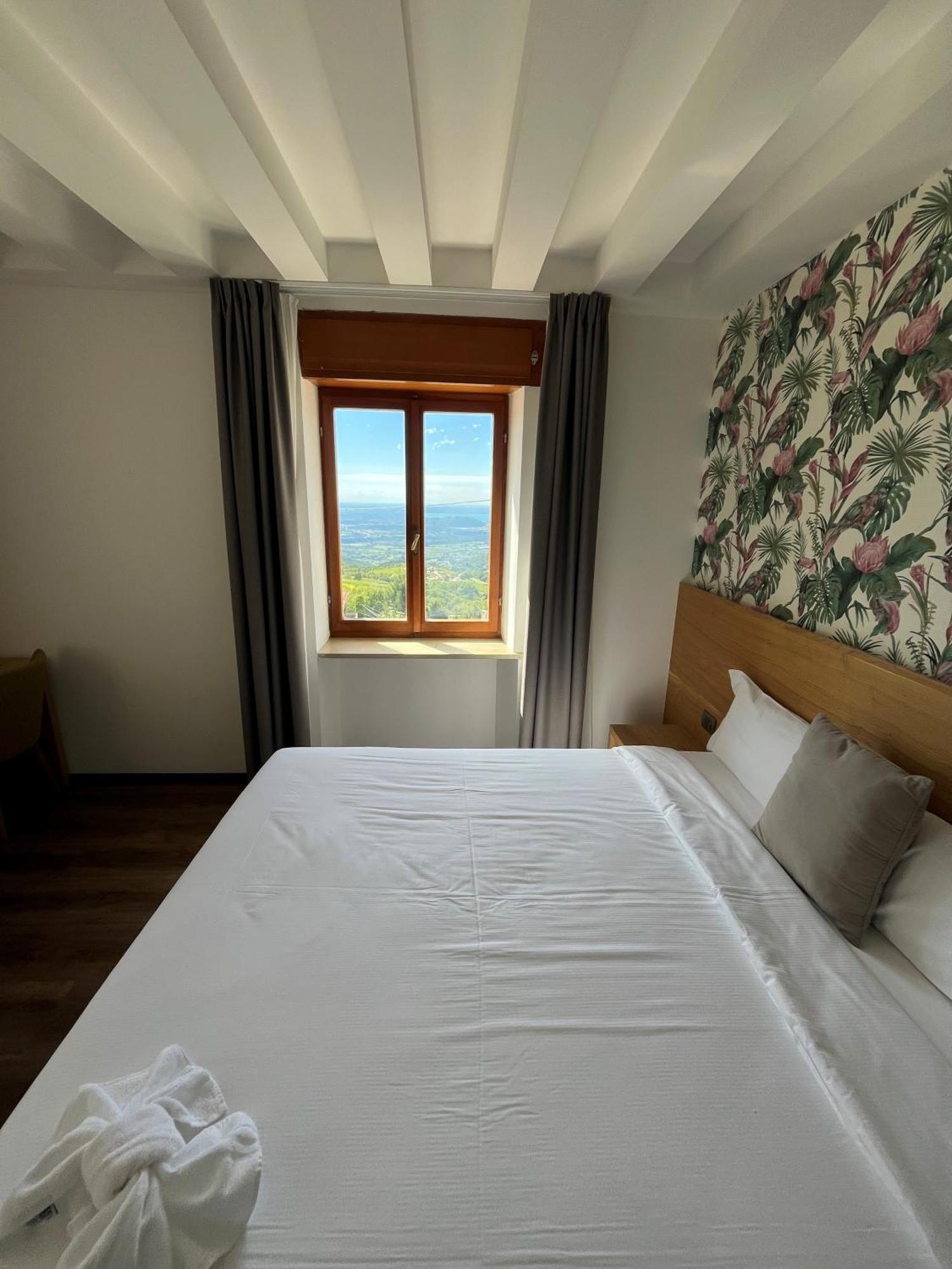 Hotel Belvedere Spiazzi Di Caprino Zewnętrze zdjęcie